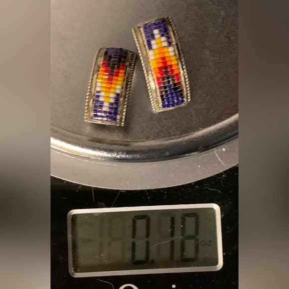 Native Beaded Posts - Picture 4 of 4